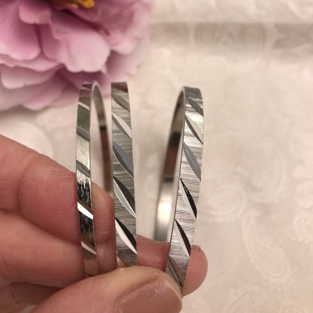 Vintage Silver Bangle Bracelets - image 3